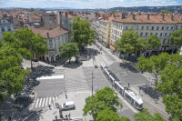 Lyon : la place Gabriel-Péri poursuit sa mue