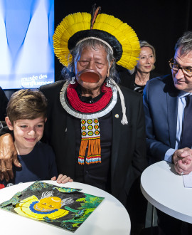 Le chef Raoni en visite dans la Métropole de Lyon