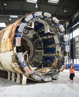 Dans les coulisses de la Biennale d'art contemporain