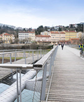 Entre Caluire et Lyon, la passerelle de la paix a rouvert