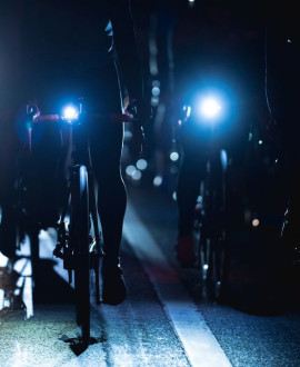 Cyclistes : la nuit, roulez bien éclairés !