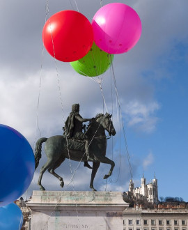 Place Bellecour, Louis XIV descend de son piédestal