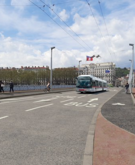Une nouvelle piste cyclable sur le pont Lafayette à Lyon