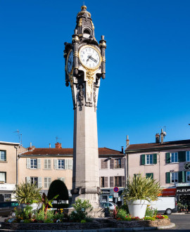 Tassin : les travaux sur la place de l'horloge ont débuté