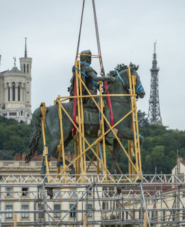 Lyon, place Bellecour, les multiples vies de Louis XIV