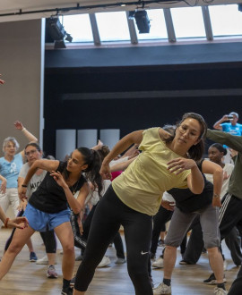 Antropoceno, le spectacle qui fait danser les amateurs