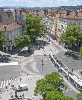 Lyon : la place Gabriel-Péri poursuit sa mue