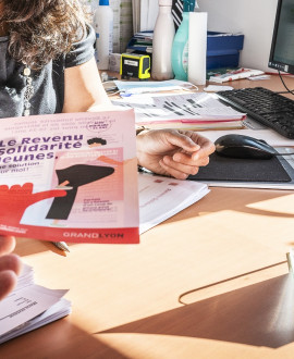 Revenu de solidarité jeunes : ce sont les jeunes qui en parlent le mieux