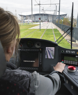 T7 : le tramway entre Vaulx-en-Velin et le parc OL