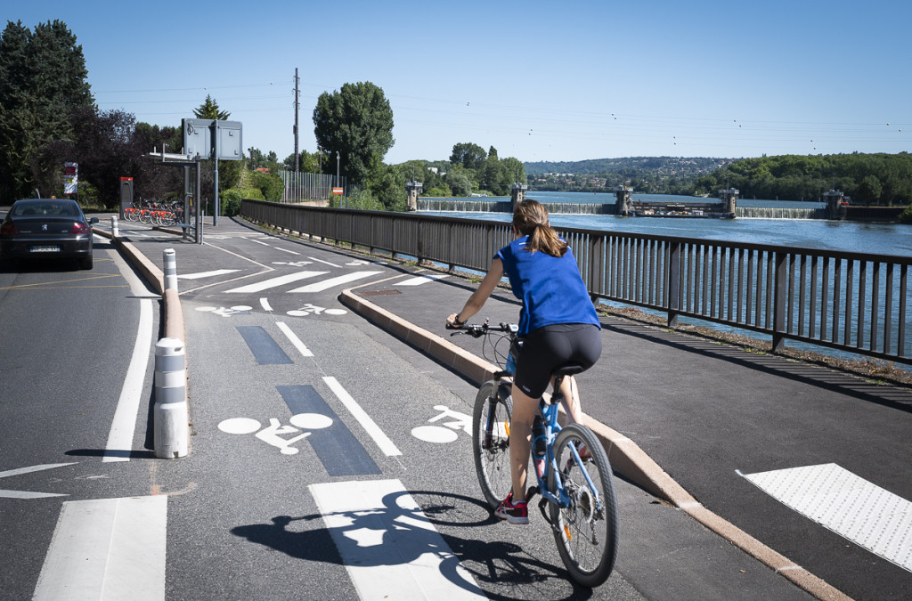 Londres : superposer des pistes cyclables aux voies ferroviaires