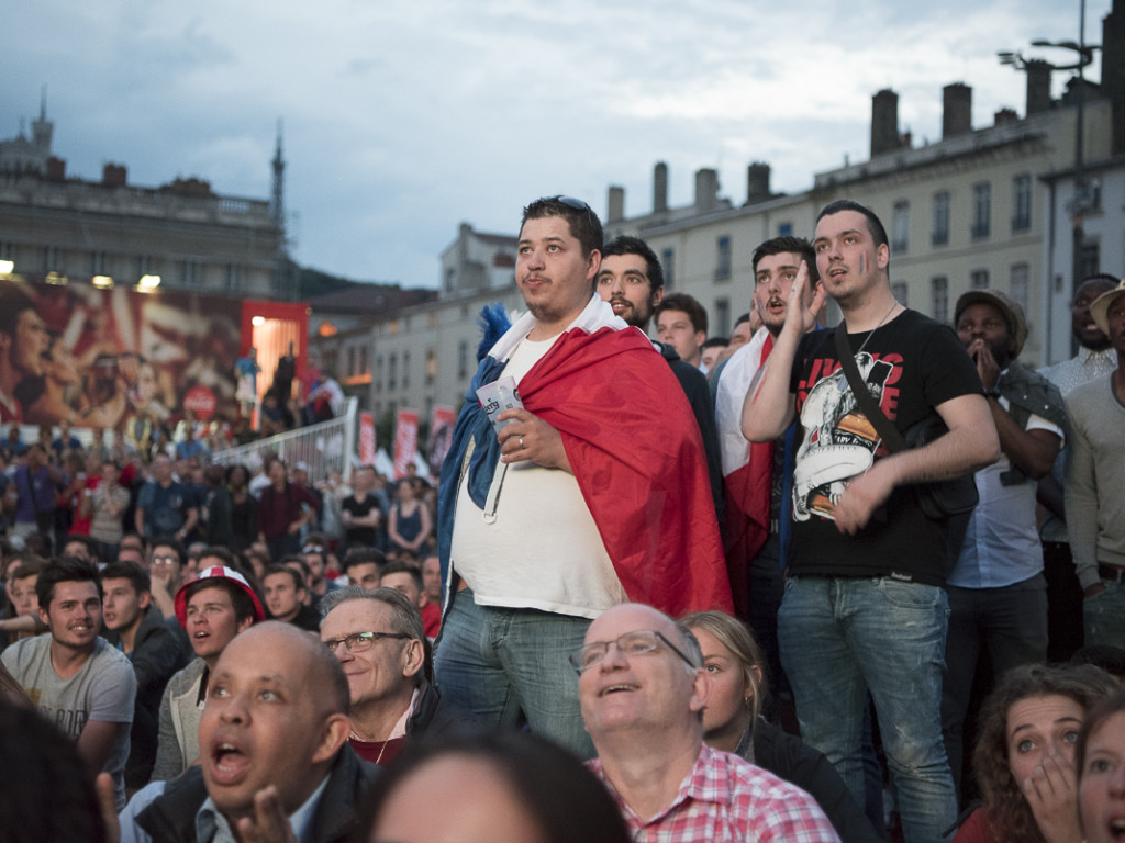 Dans la Métropole, tous aux couleurs de l'Euro !