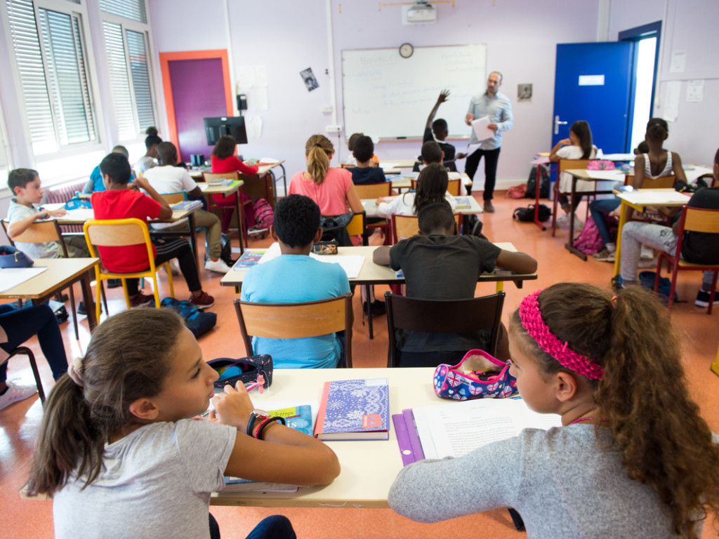 Rentrée des collèges : retour en classe