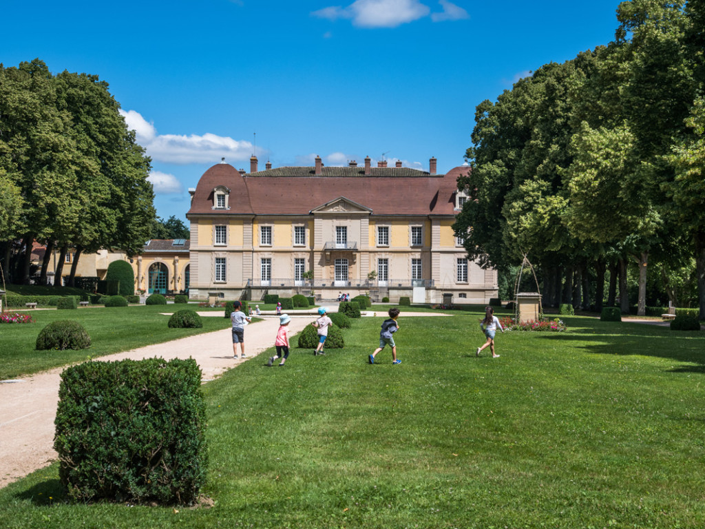 Un été au domaine de Lacroix-Laval