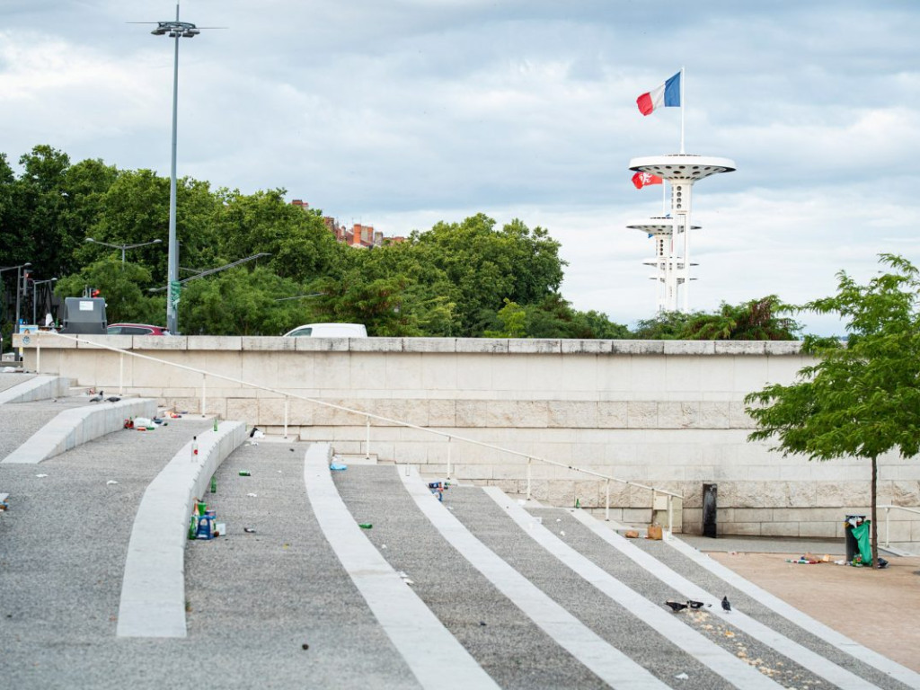 Berges du Rhône : les déchets ne disparaissent pas par magie