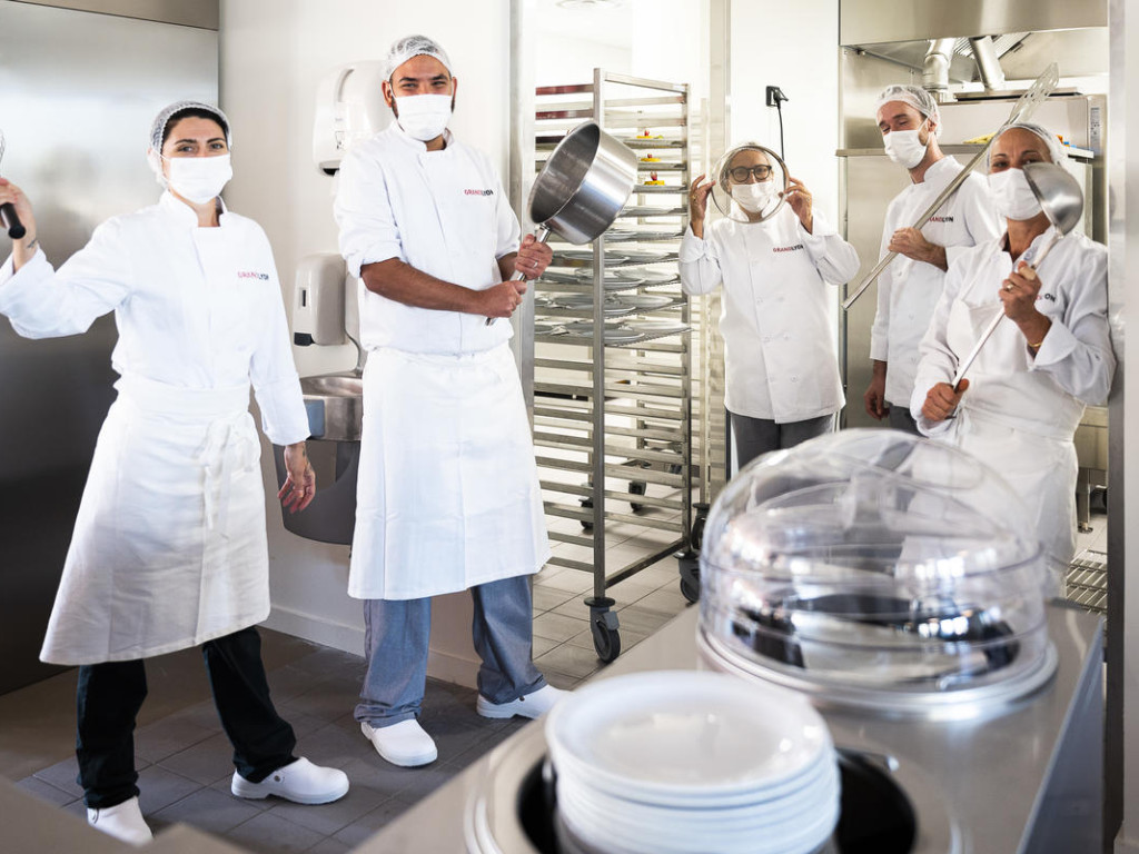 Collèges : bien manger et réduire le gaspillage à la cantine