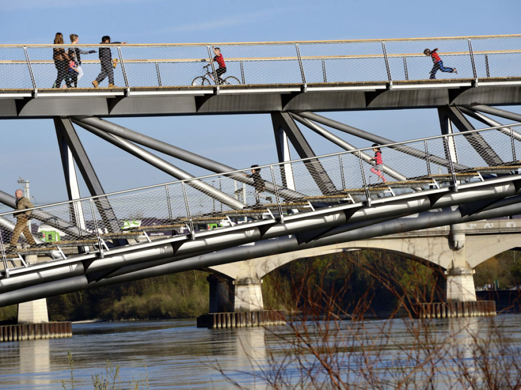 Passerelle de la Paix