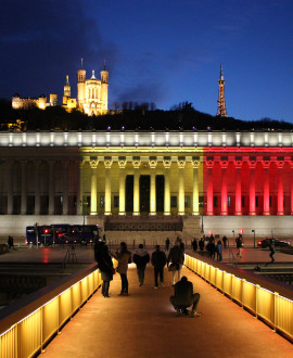 Solidaire de la Belgique, Lyon illumine le palais de justice