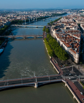 Venez vous informer sur le projet Rive droite du Rhône sur la place des Terreaux